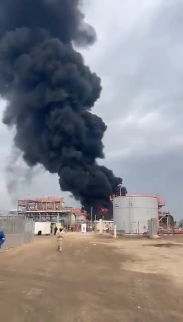 Se declara un incendio en el yacimiento petrolífero de Rumaila, en Irak