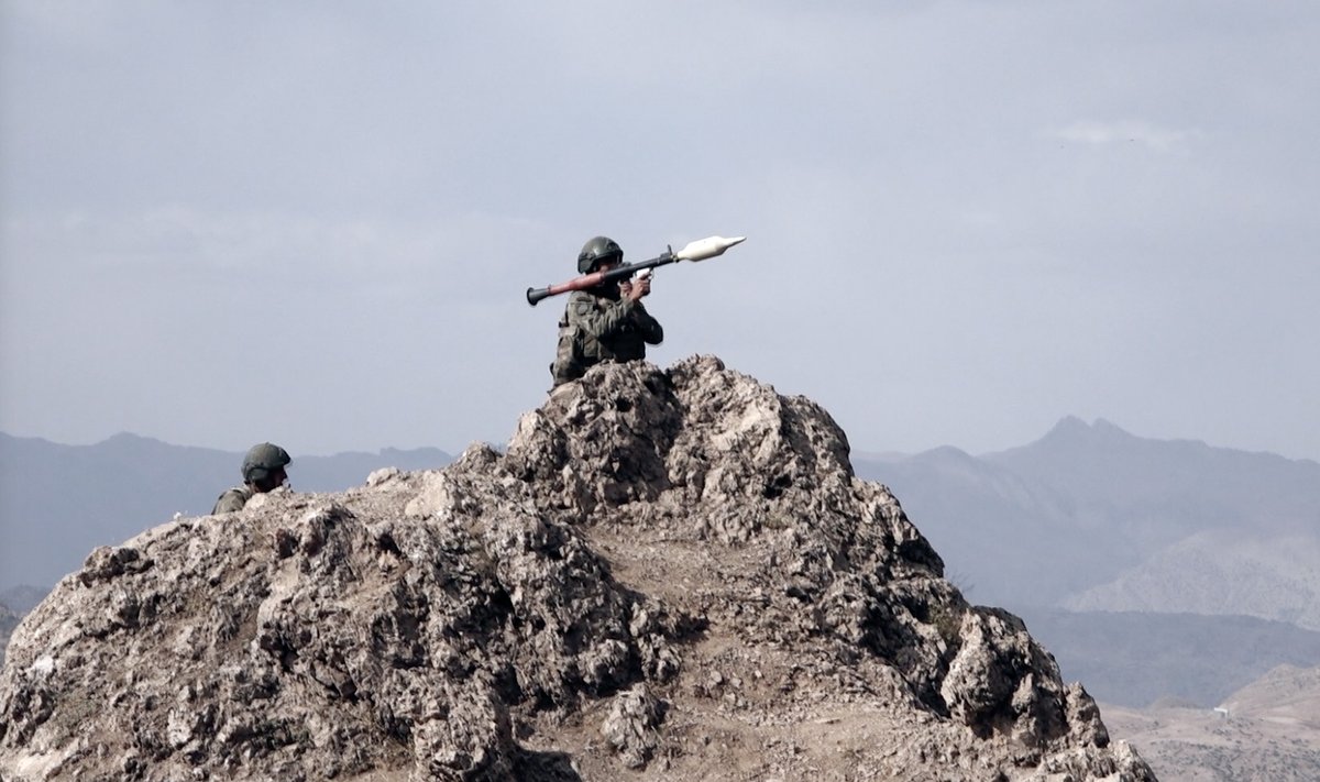 Las Fuerzas Armadas turcas neutralizan a 13 militantes del PKK en las regiones de Hakurk, Gara y Metina, en el norte de Irak