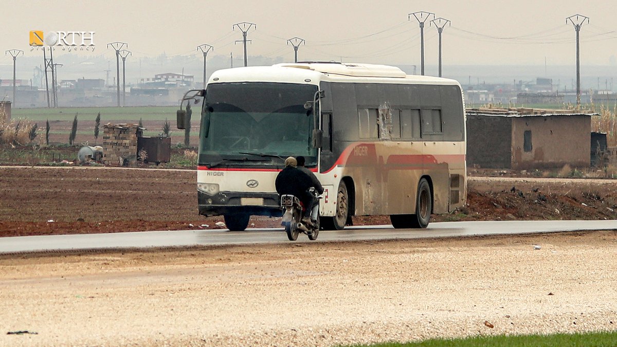 Forças dos EUA transferem detentos do Estado Islâmico da Síria para o Iraque.