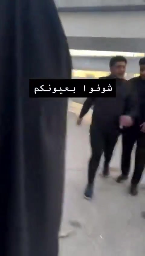 Clashes erupted between Iraqi police and protesters attempting to storm the US embassy in the Green Zone.