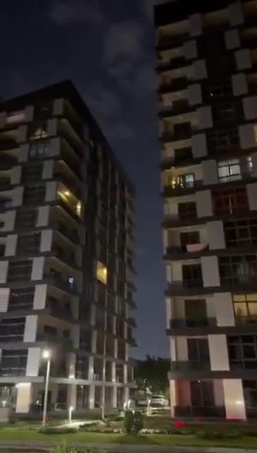 Hace poco se activó un sistema de contracohetes, artillería y morteros (C-RAM) en el área de la embajada estadounidense en Bagdad, Irak, debido a informes de disparos de drones y misiles.