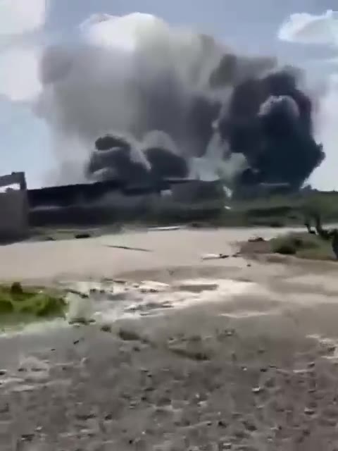 Multiple airstrikes targeted PMF positions in Akashat, western Iraq