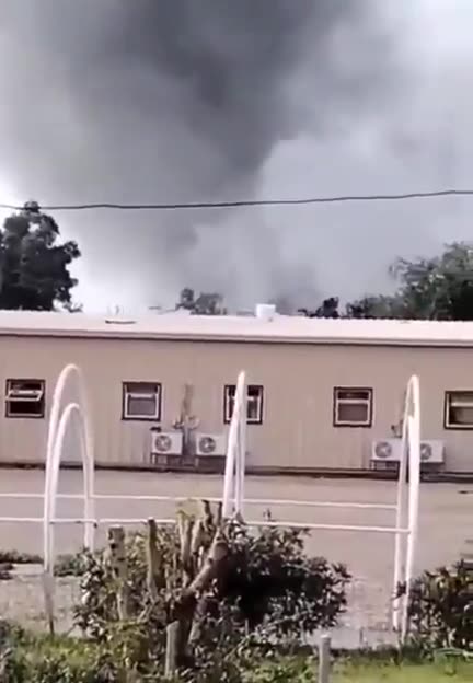 Intense airstrikes target a Popular Mobilization Forces (PMF) headquarters inside Habbaniyah base in Anbar