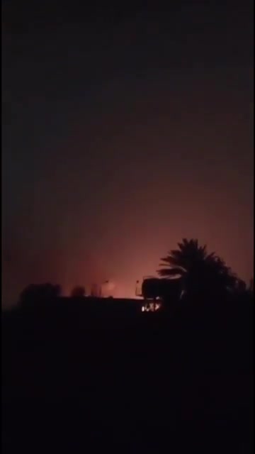 Heavy shelling targets a Popular Mobilization Forces (PMF) headquarters in the border province of Diyala, Iraq.