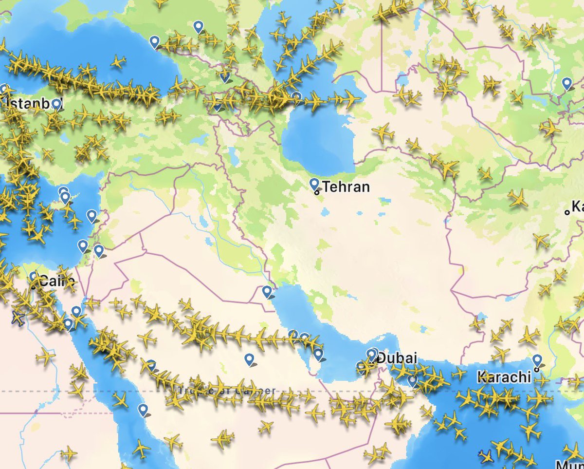 سازمان هواپیمایی کشوری عراق (ICAA) پس از پایان آشکار دور جدید خصومت‌ها بین ایران و اسرائیل که ظاهراً با مذاکره ایالات متحده حاصل شده است، از بازگشایی حریم هوایی خود و از سرگیری پروازهای تجاری خبر داد.