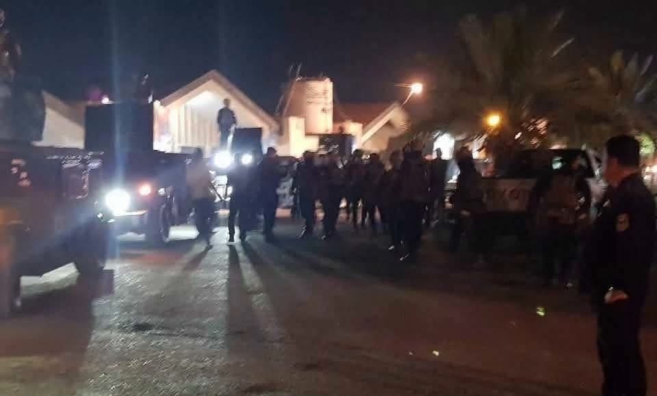 Σύμφωνα με πληροφορίες, οι ιρακινές SOF συνεχίζουν να συλλαμβάνουν ιρακινούς πολιτικούς στην Πράσινη Ζώνη απόψε.