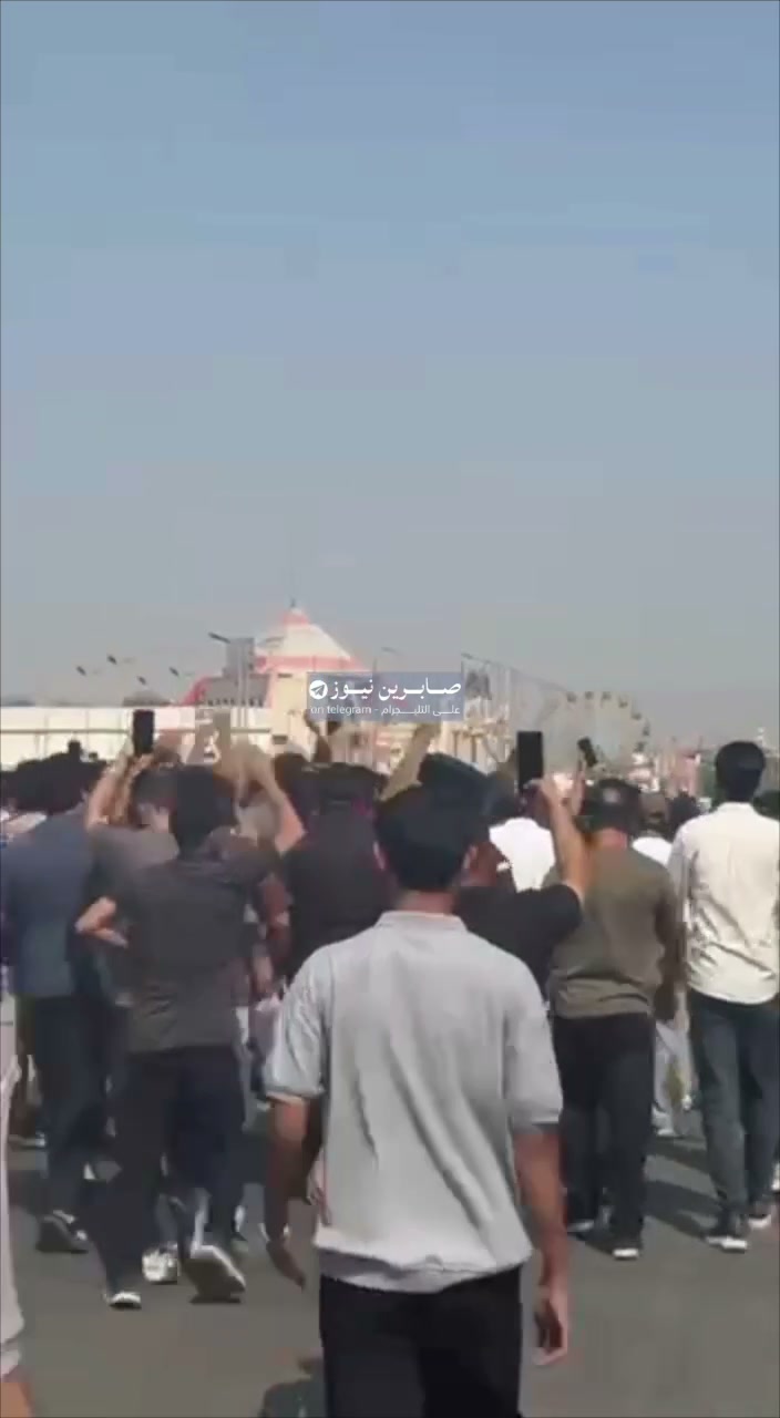 Basra: Contractors demand delayed salaries in front of governor's office