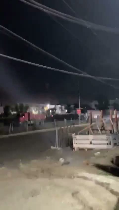 Footage captured the moment a bomb-laden drone crashes into (what appears to be) civilian populated areas in Topzawa, south of Erbil